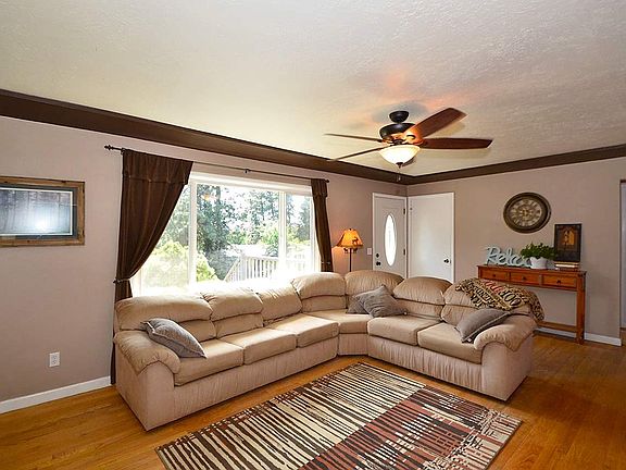4th image of 4808 N Greenwood Blvd