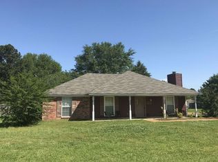 6005 Cedar Glenn Dr, Byram, MS 39272