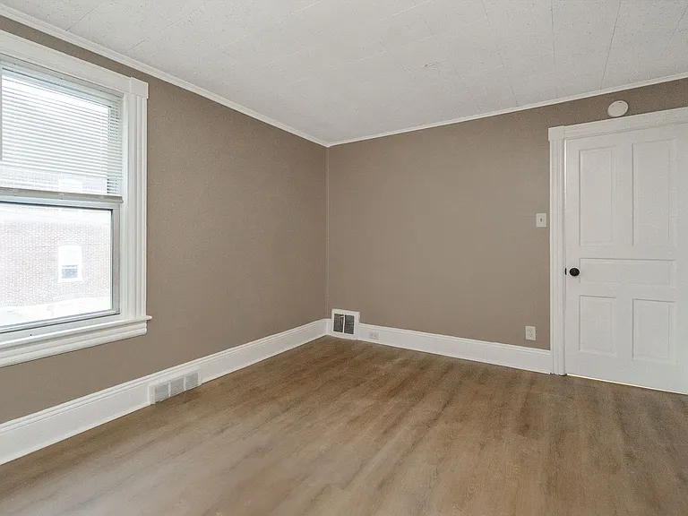 301 W Wilkes Barre St — Photo 16
