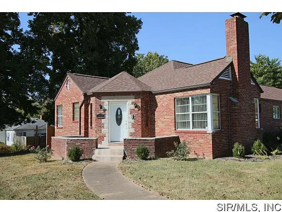 9508 W Main St photo 1
