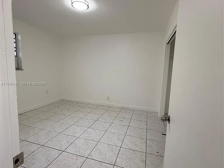 6071 SW 33rd St #4 — Photo 14