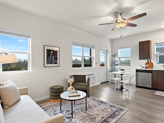 Verda Crossing | Two Bedroom Living Room