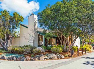 102 Lagunaria Ln, Alameda, CA 94502