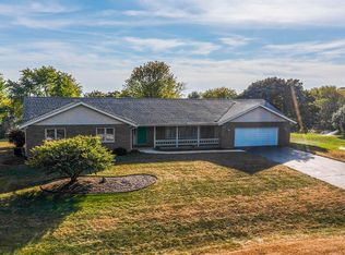 12842 Stamford Ln, Roscoe, IL 61073