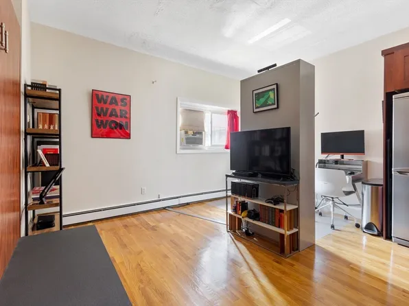 511 Beacon St APT 8, Boston, MA 02215