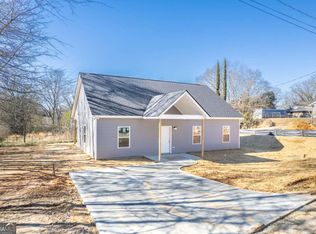 30 Moore Ave, Toccoa, GA 30577