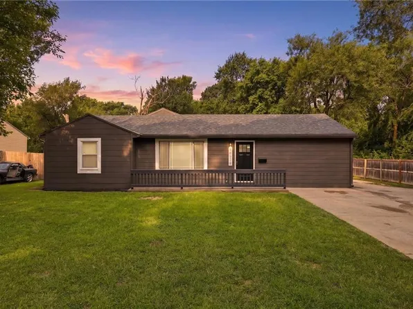 10518 Palmer Ave, Kansas City, MO 64134
