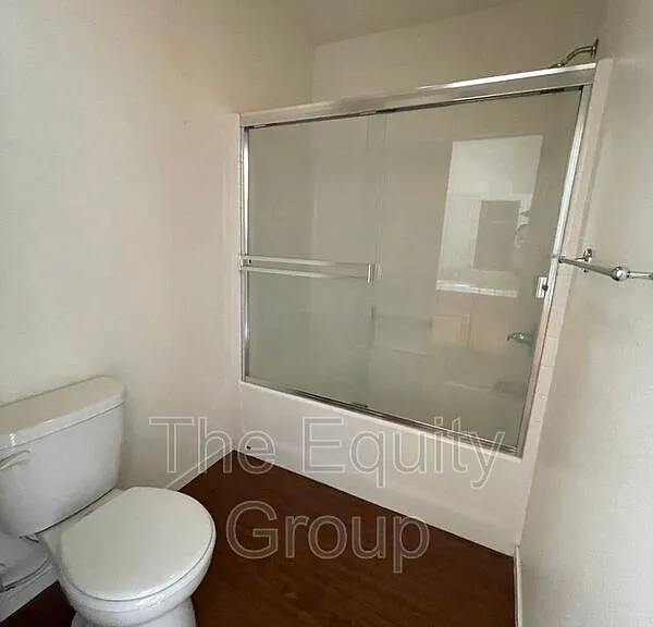 2218 W Lark Ave — Photo 12