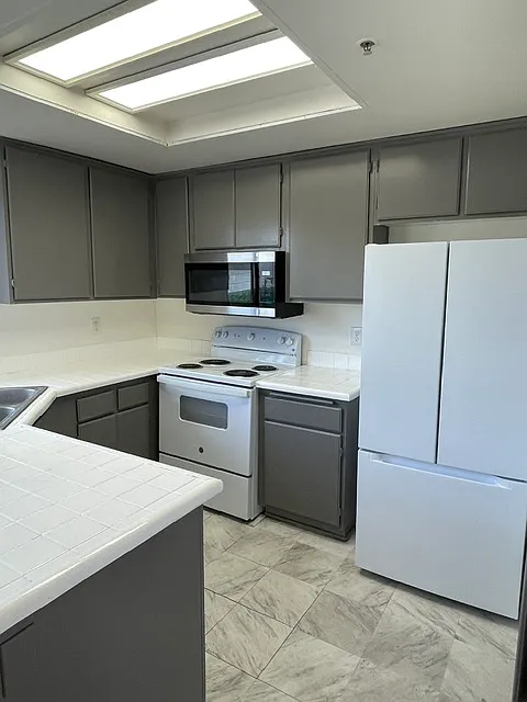 707 S Webster Ave #108