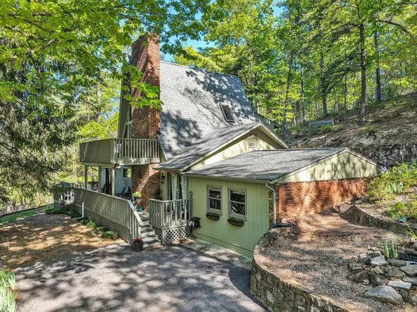 3760 Luther Dr, Salem, VA 24153