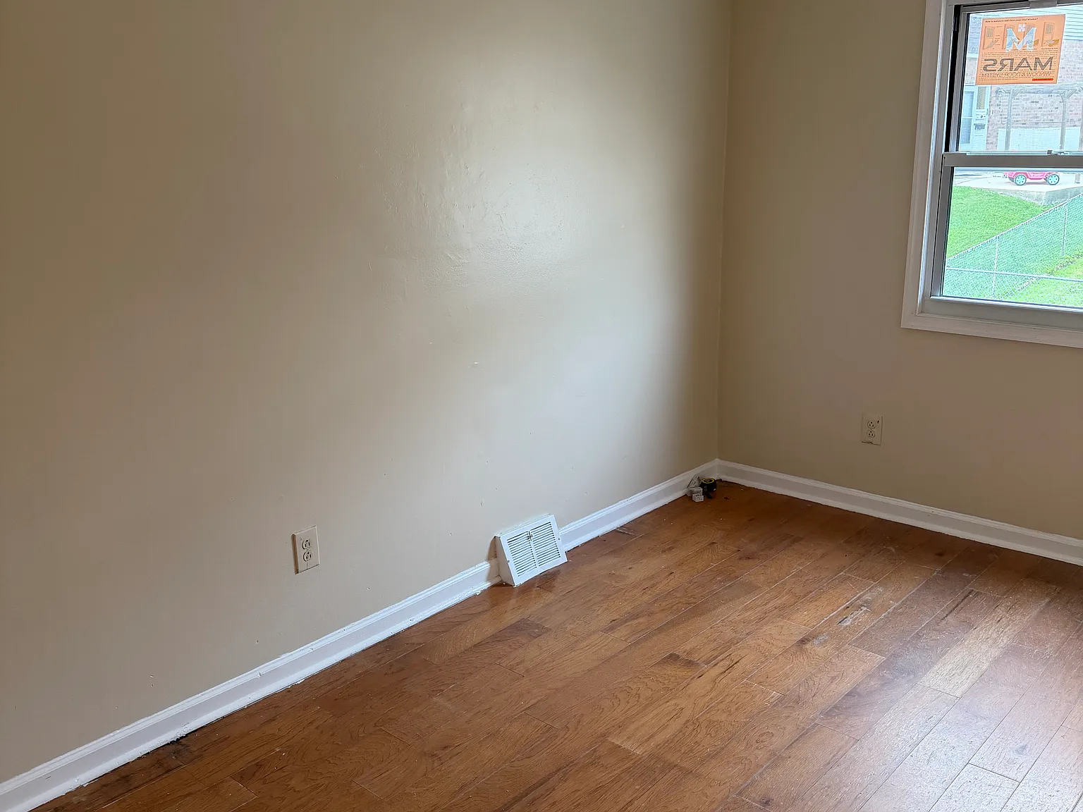 2 bed, 800 sqft, $1,500 — Photo 2