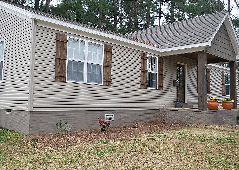 Large Corner Lot!