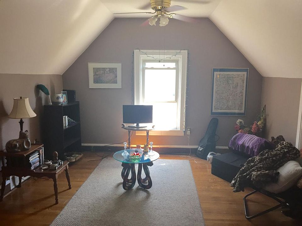 1st image of 227 Norwood Ave Floor 3