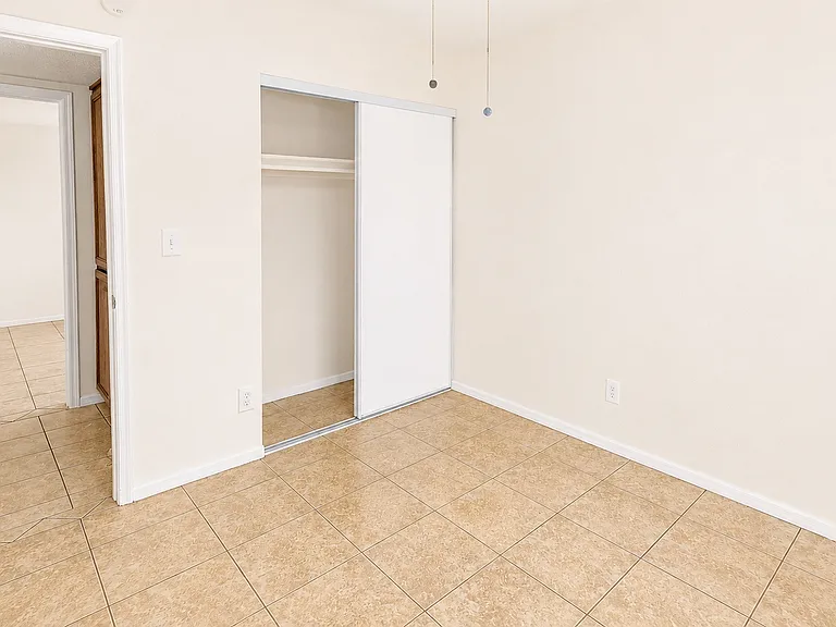 6228 E Greenway St #101 — Photo 15