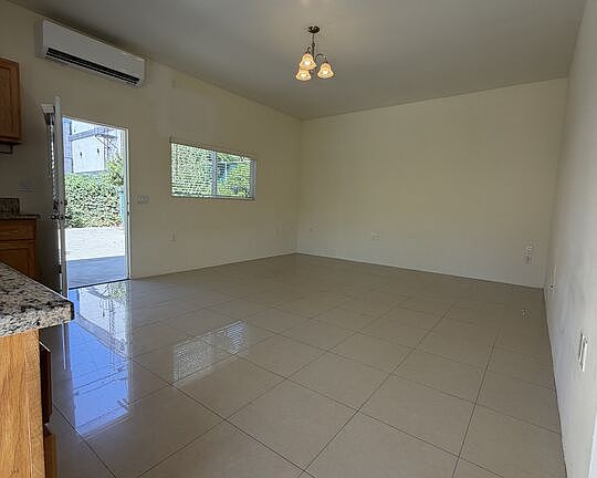 4th image of 14213 Califa St