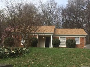 630 Fawnbrook Ln, Charlotte, NC 28217