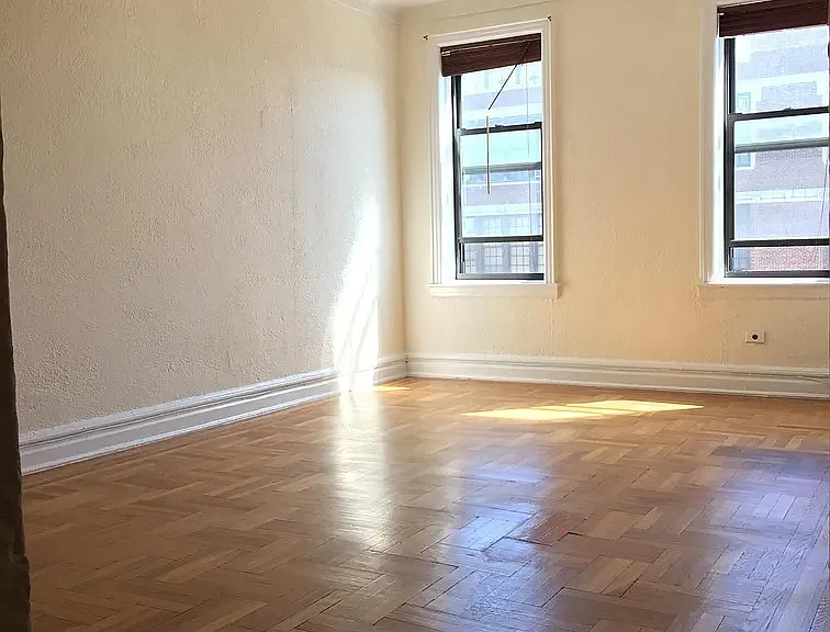 1543 W 1st St #F6 — Photo 3