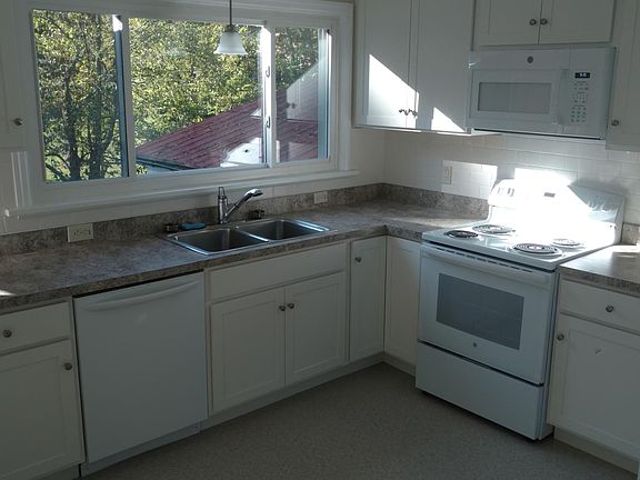 bright sunny kitchen