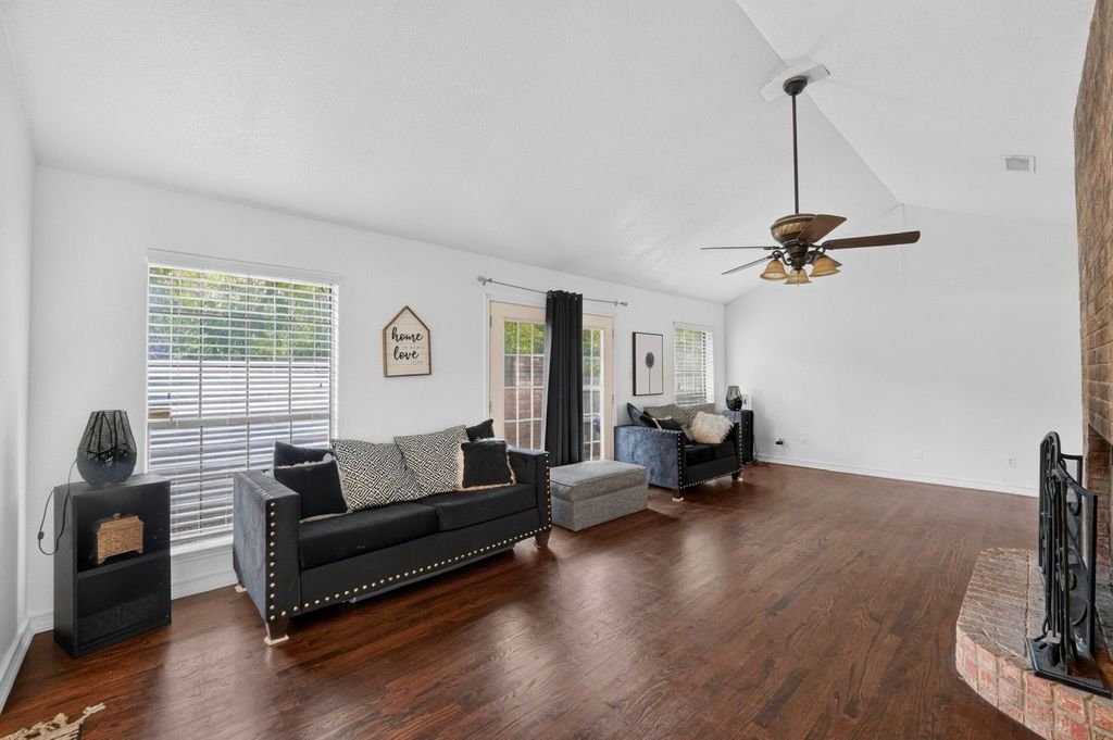 2351 Jenson Ct - Property Image