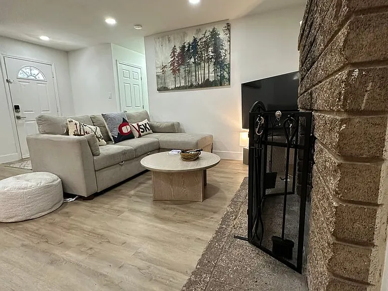1083 Aspenwald Rd #A — Photo 5
