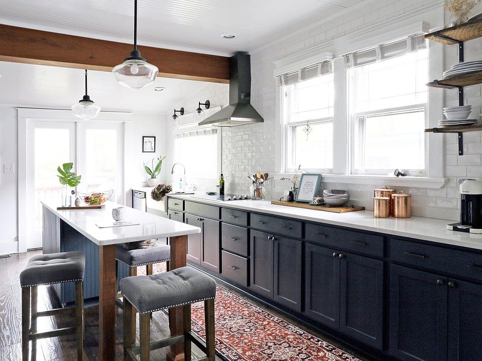 The star of the show! Newly renovated kitchen