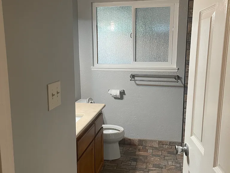 6012 Fair Oaks Dr — Photo 4