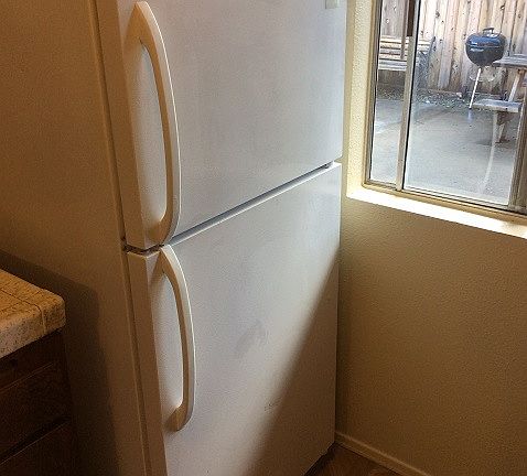 3rd image of 384 Millar Ave APT 1