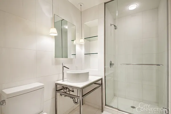 Rented by City Connections Realty | media 25