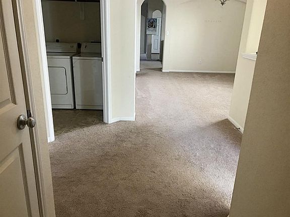 3rd image of 7222 Pavilion Dr