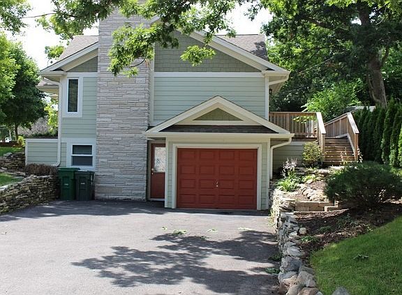3rd image of 202 Harvey Ave