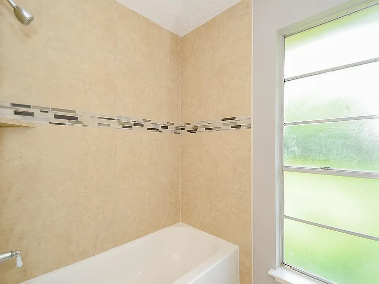 8319 Bird Run Dr — Photo 31
