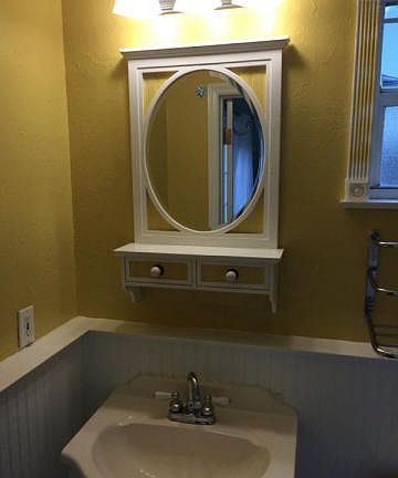 3rd image of 709 Hunter St #2