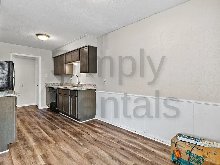3513 Washington St — Photo 5
