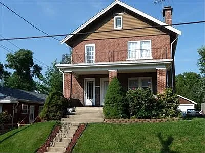 1109 Dayton Ave photo 1