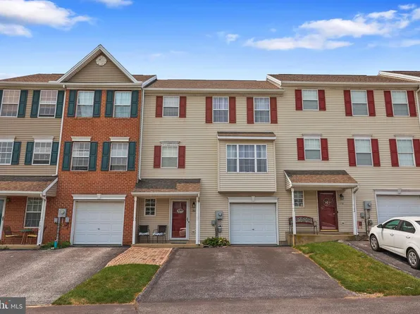 180 Country Ridge Dr, Red Lion, PA 17356