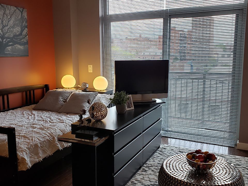 1st image of 12-15 Broadway #624