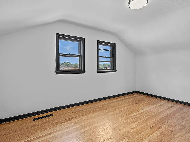 2844 Duluth St — Photo 26