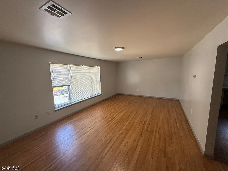 3 bed, 2.0 bath, $2,650 — Photo 1