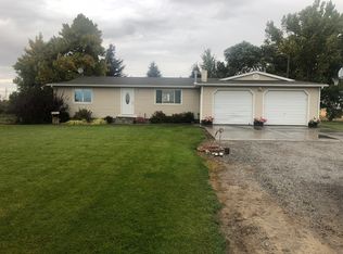814 W Taber Rd, Blackfoot, ID 83221