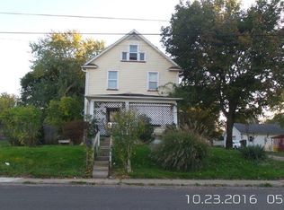 371 E Taggart St, East Palestine, OH