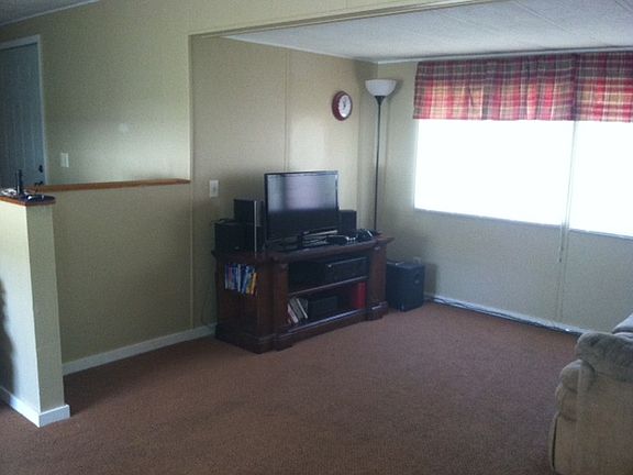 Tip out to living room