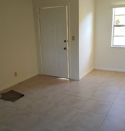 2nd image of 5220 NE 14th Way APT 5