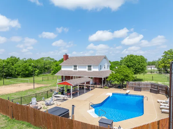 129 Lemley Ln, Waco, TX 76705