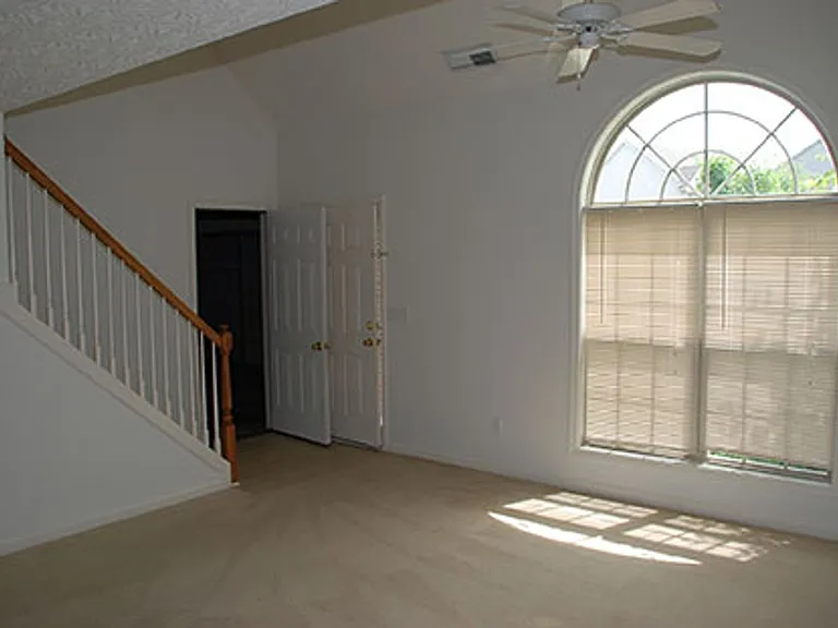 3053 Many Oaks Park — Photo 7