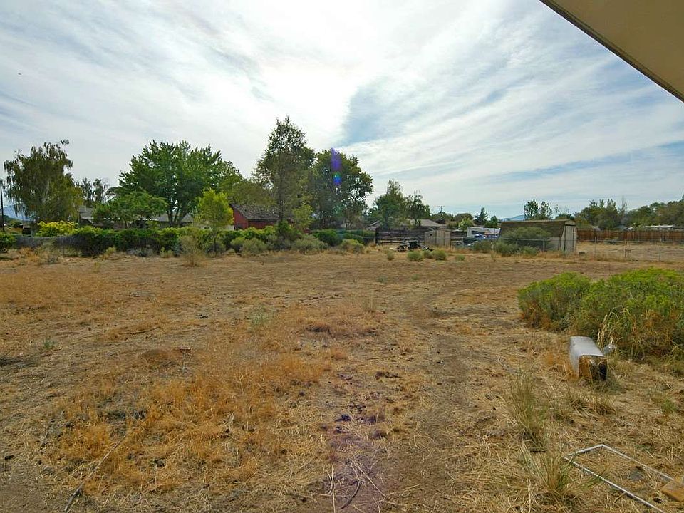 2nd image of 955 Monument Peak Dr