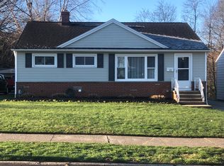 3377 Winthrop Dr, Parma, OH