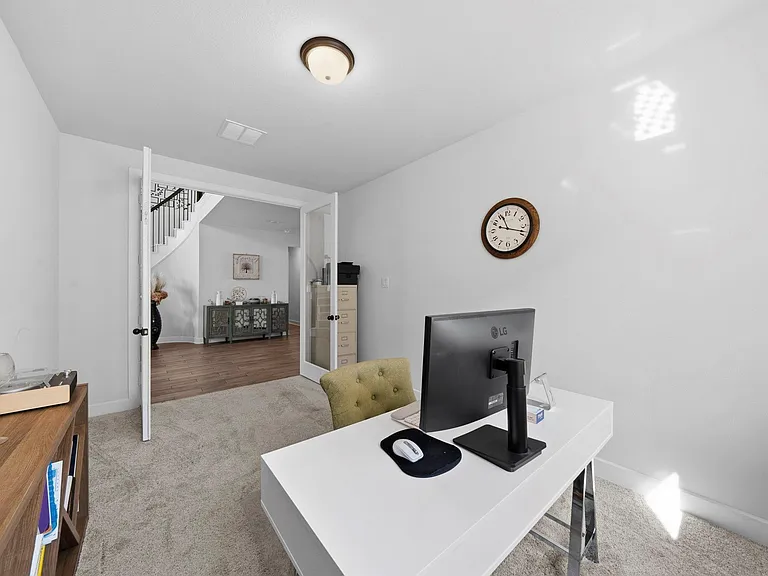 511 Carina Gaze Dr — Photo 17