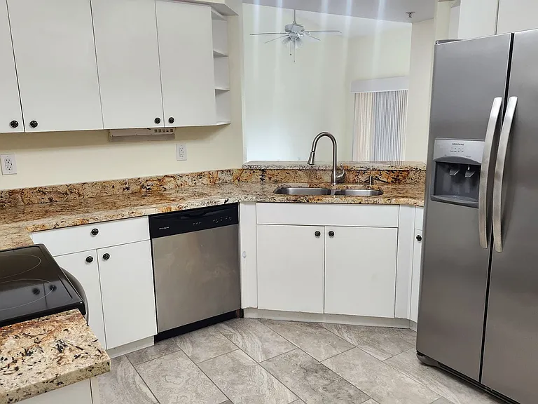 6330 Green Oak Cir — Photo 6