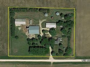 2713 Old Quaas Rd, Alburnett, IA 52202