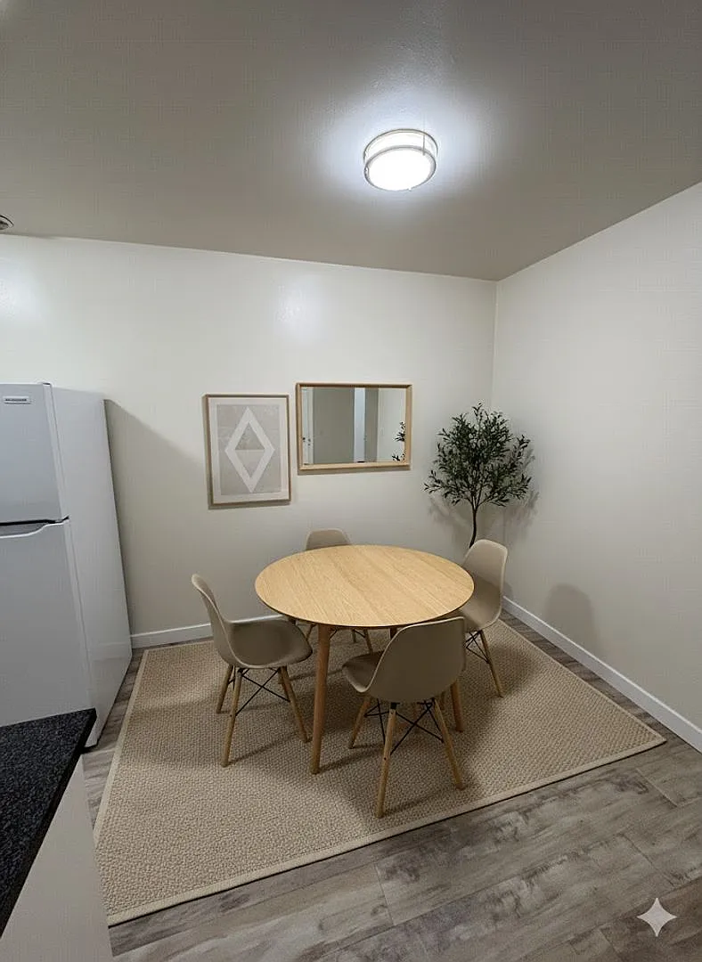 4714 Slauson Ave — Photo 3